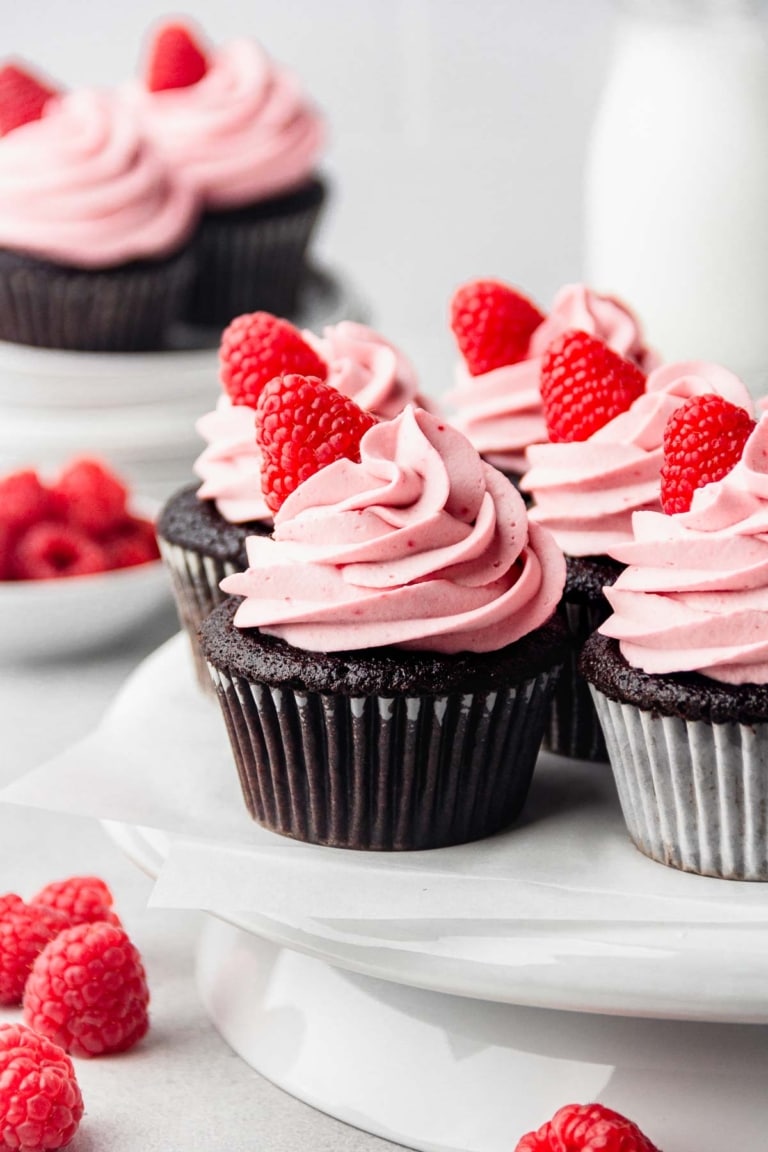 Dark Chocolate Raspberry Cupcakes - Treats By Talija